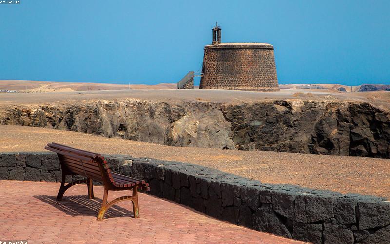 Avión en el aeropuerto de Lanzarote